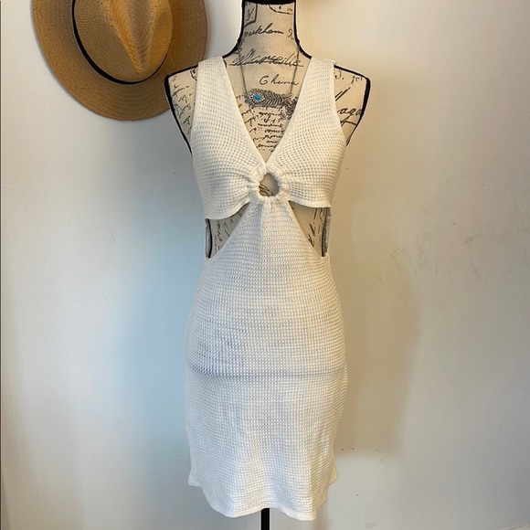 NEW White Knit Swim Coverup Size Medium - Picture 2 of 8